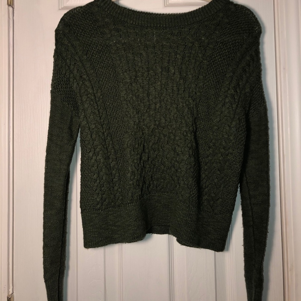MOSSIMO sweater